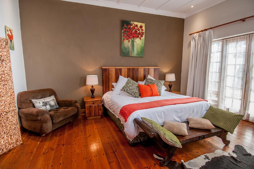 Lenore Guest House Port Elizabeth Exterior photo